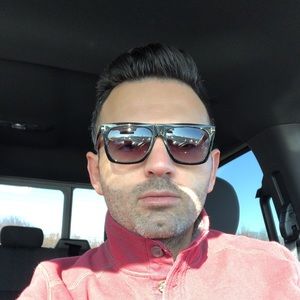 Meet your Posher, Abbas